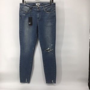 NWT Paige Premium Denim Verdugo Skinny Jeans —30